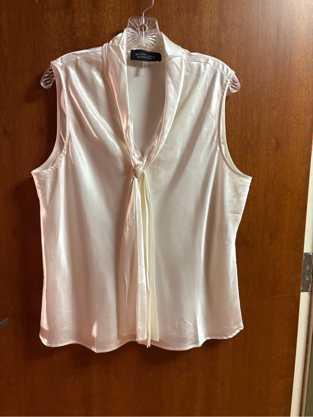 Evan Picone Black Label Ivory Sleeveless Satin Tie-Neck Blouse